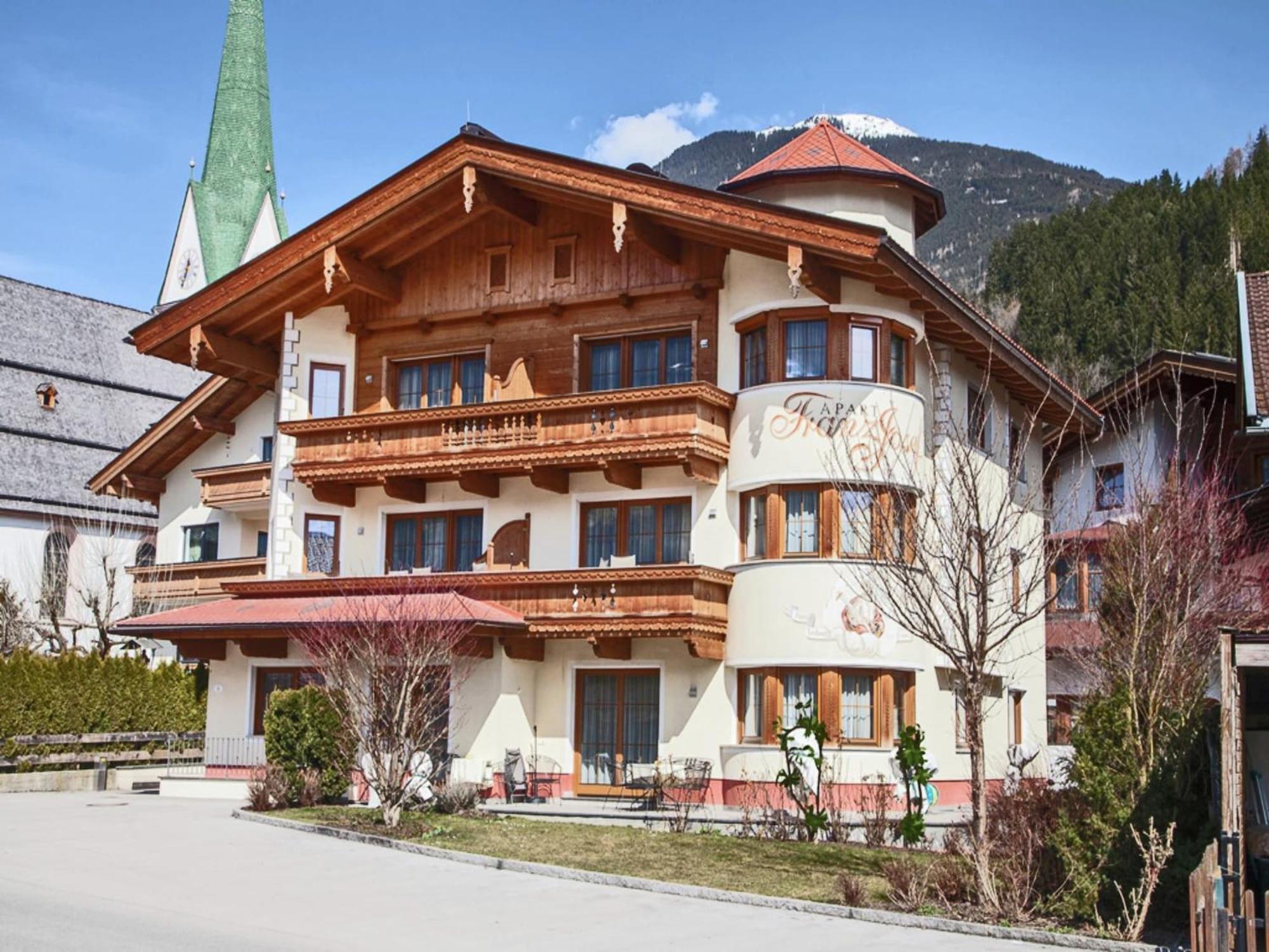 Attractive Holiday Home In Kaltenbach On The Ski Slope Stumm Exterior foto